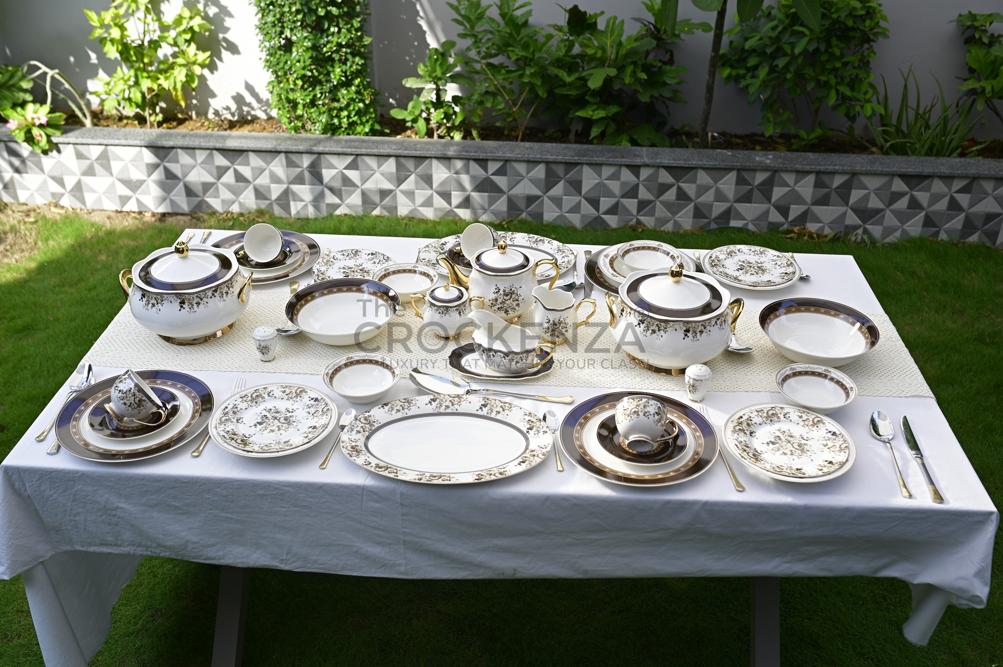 Imported Johnson Bros inspired Luxury Floral Dining Set - Available in two serving sizes