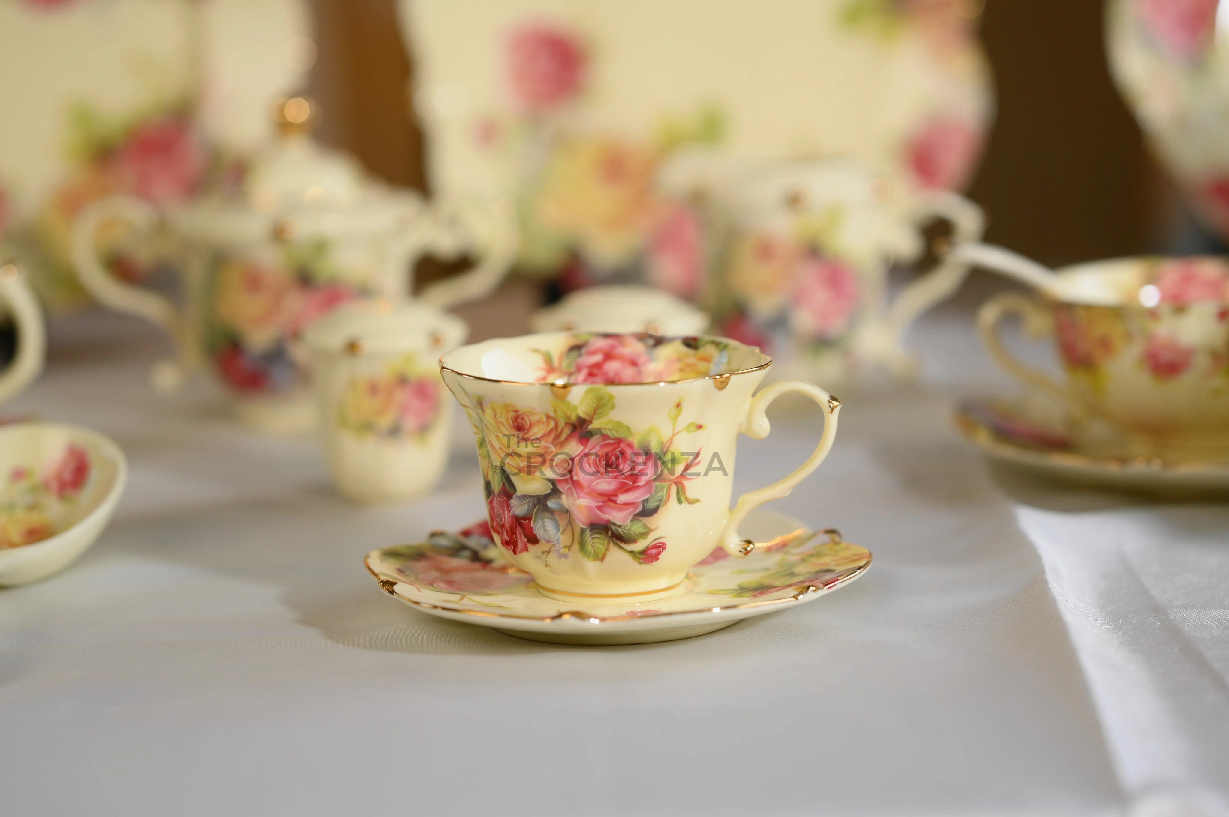Imported Premium 75 Pcs Dinner Set for 8-persons Serving - Inspired by Royal Albert England