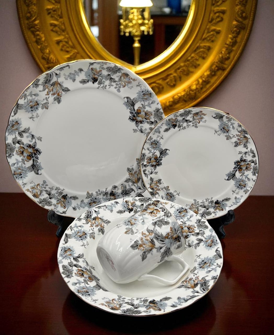 Royal Elegance Vintage Floral Plate Set – Inspired by Royal Albert 24 (Pcs)