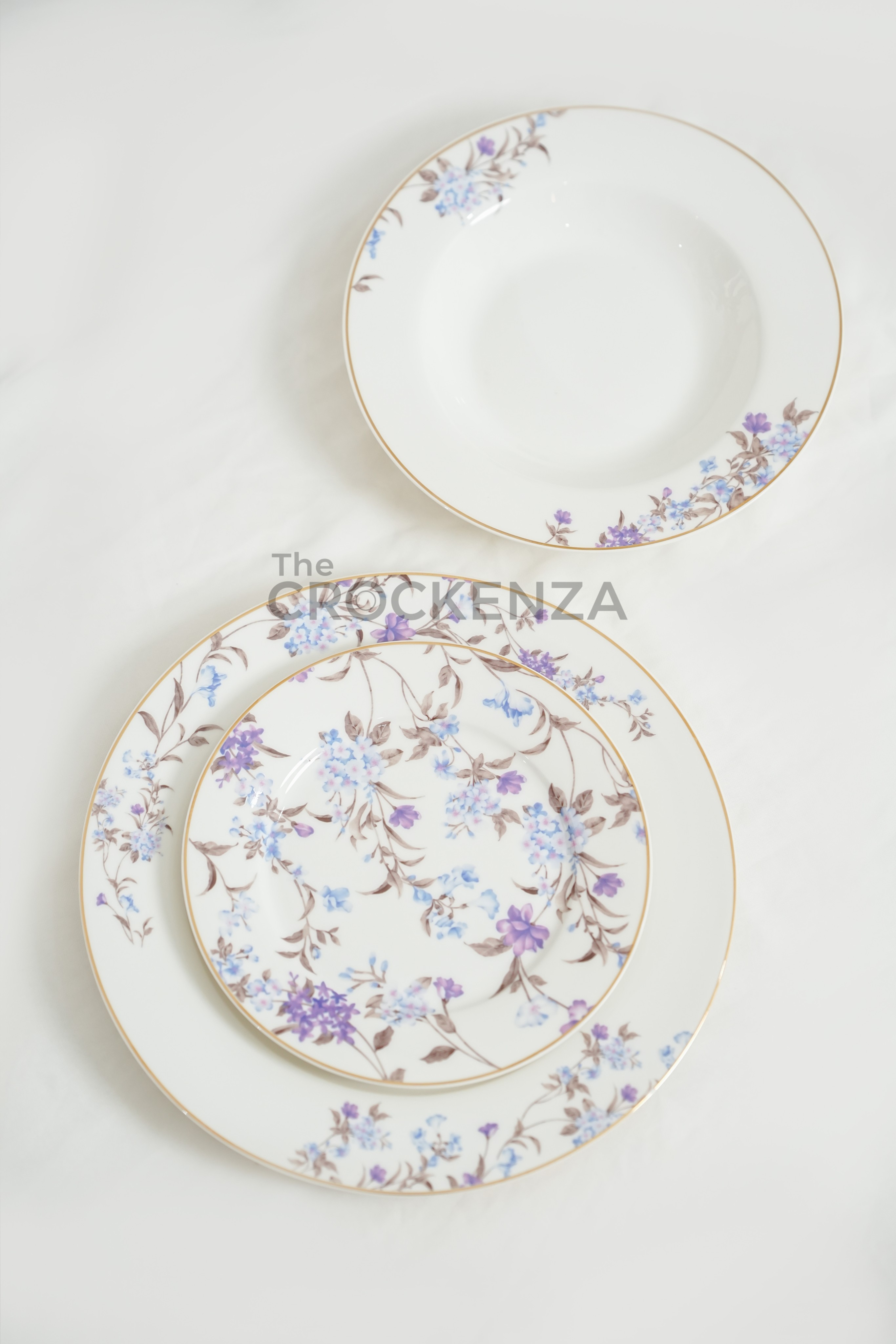 Johnson Bros Inspired Royal Floral Bone China Luxury Dinner Set | 65 & 89 Piece Gold-Gilded Collection
