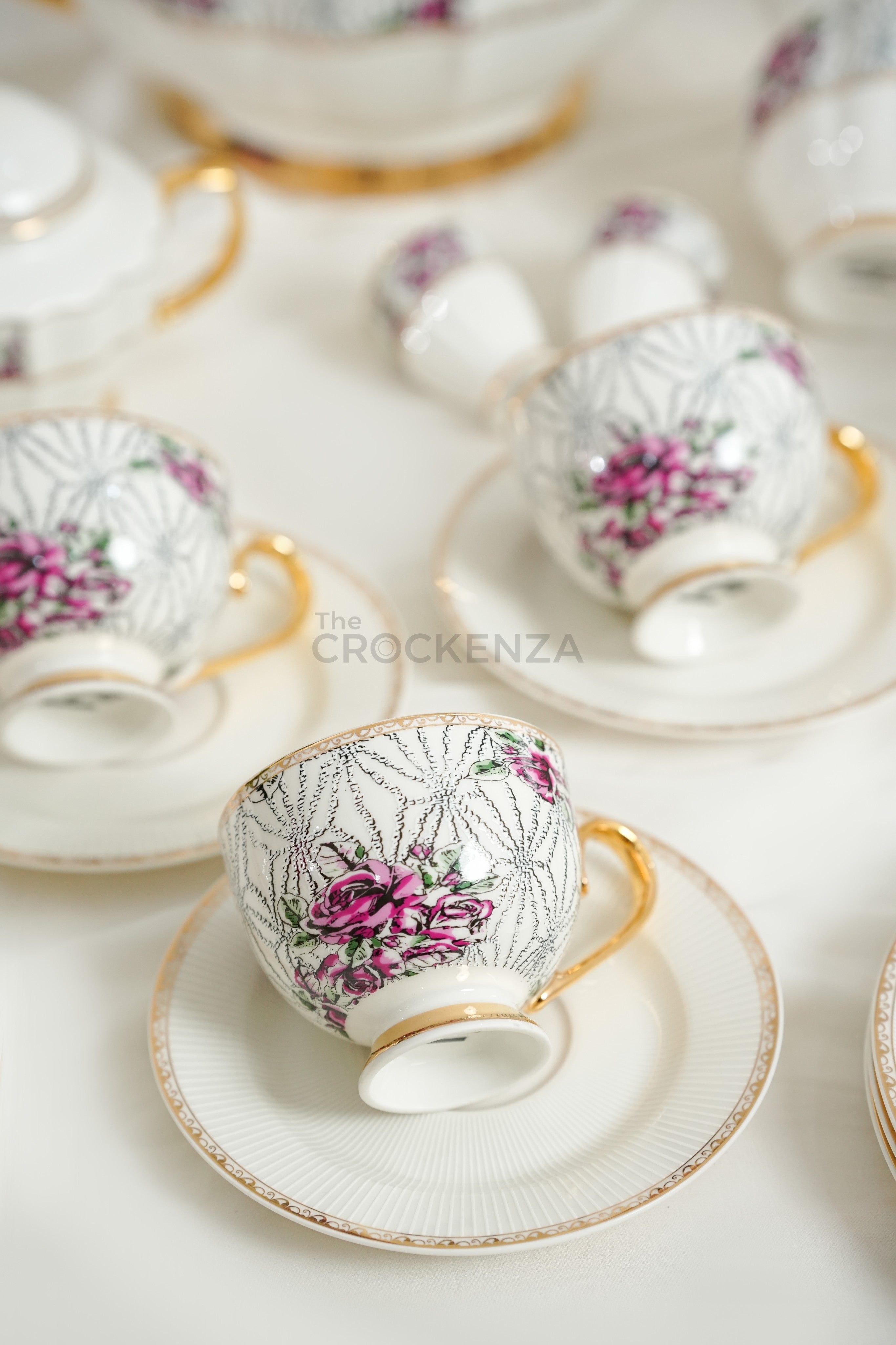 Johnson Bros Inspired Royal Floral Bone China Luxury Dinner Set | 65 & 89 Piece Gold-Gilded Collection