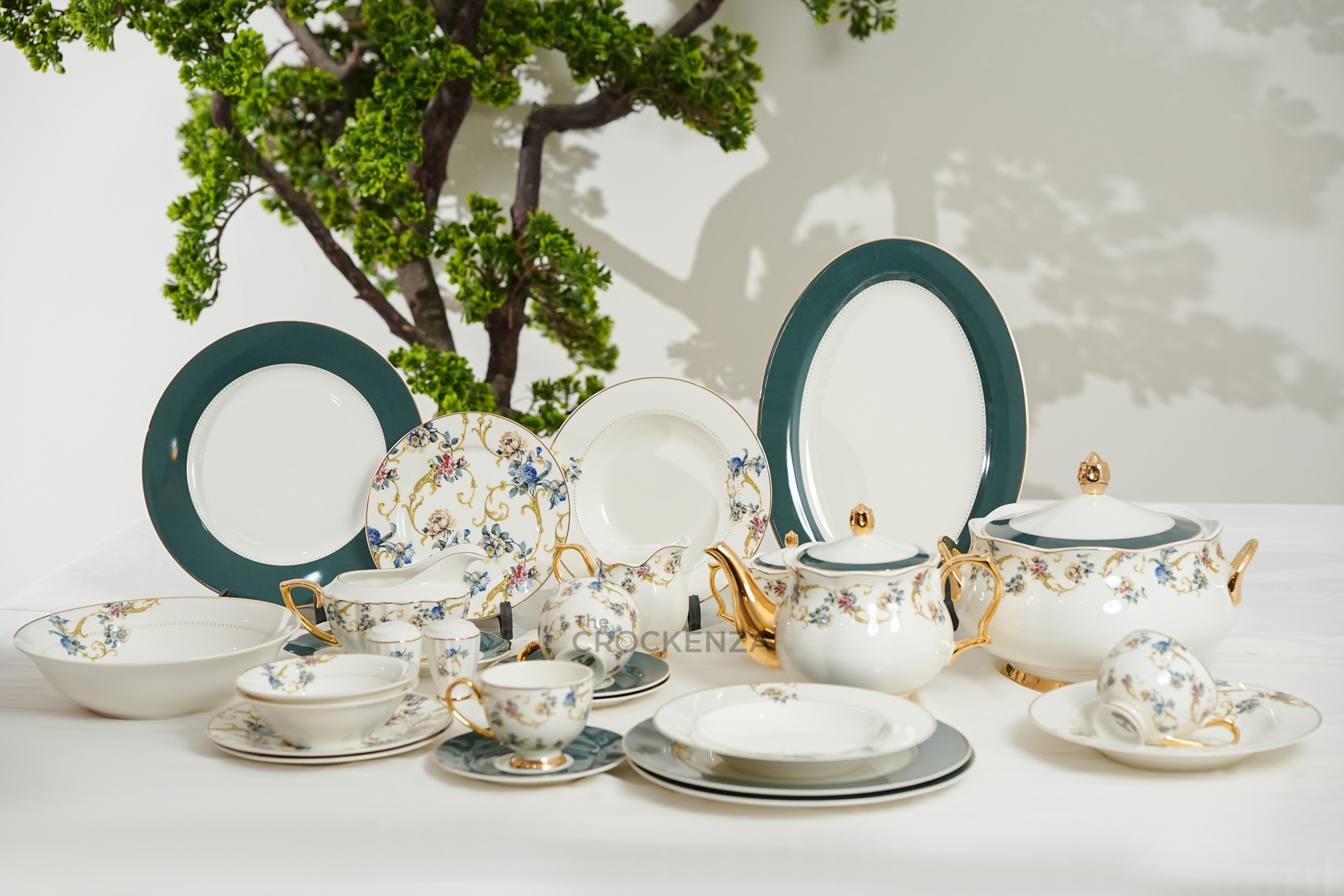 Johnson Bros Inspired Royal Floral Bone China Luxury Dinner Set | 65 & 89 Piece Gold-Gilded Collection