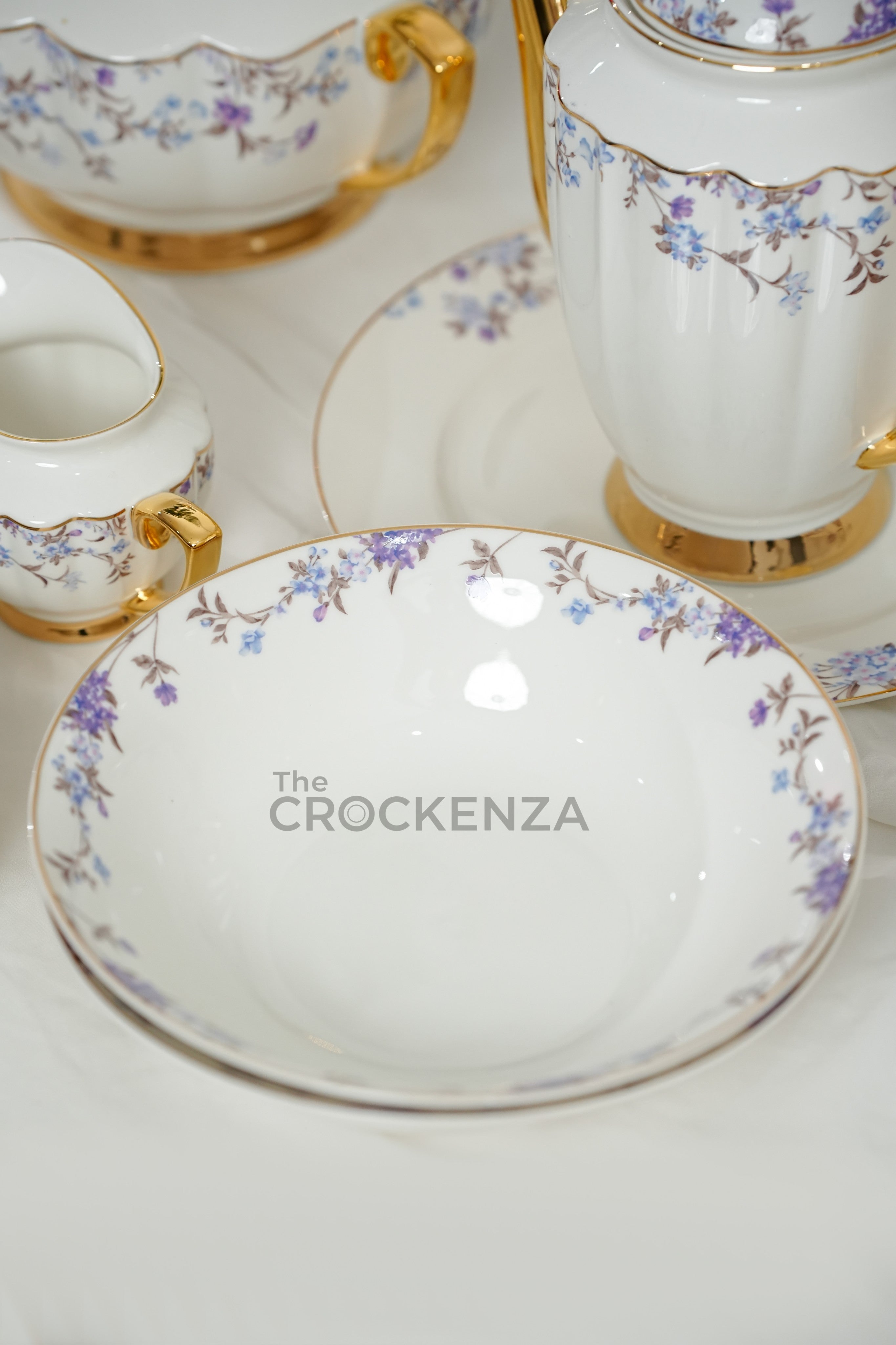 Johnson Bros Inspired Royal Floral Bone China Luxury Dinner Set | 65 & 89 Piece Gold-Gilded Collection