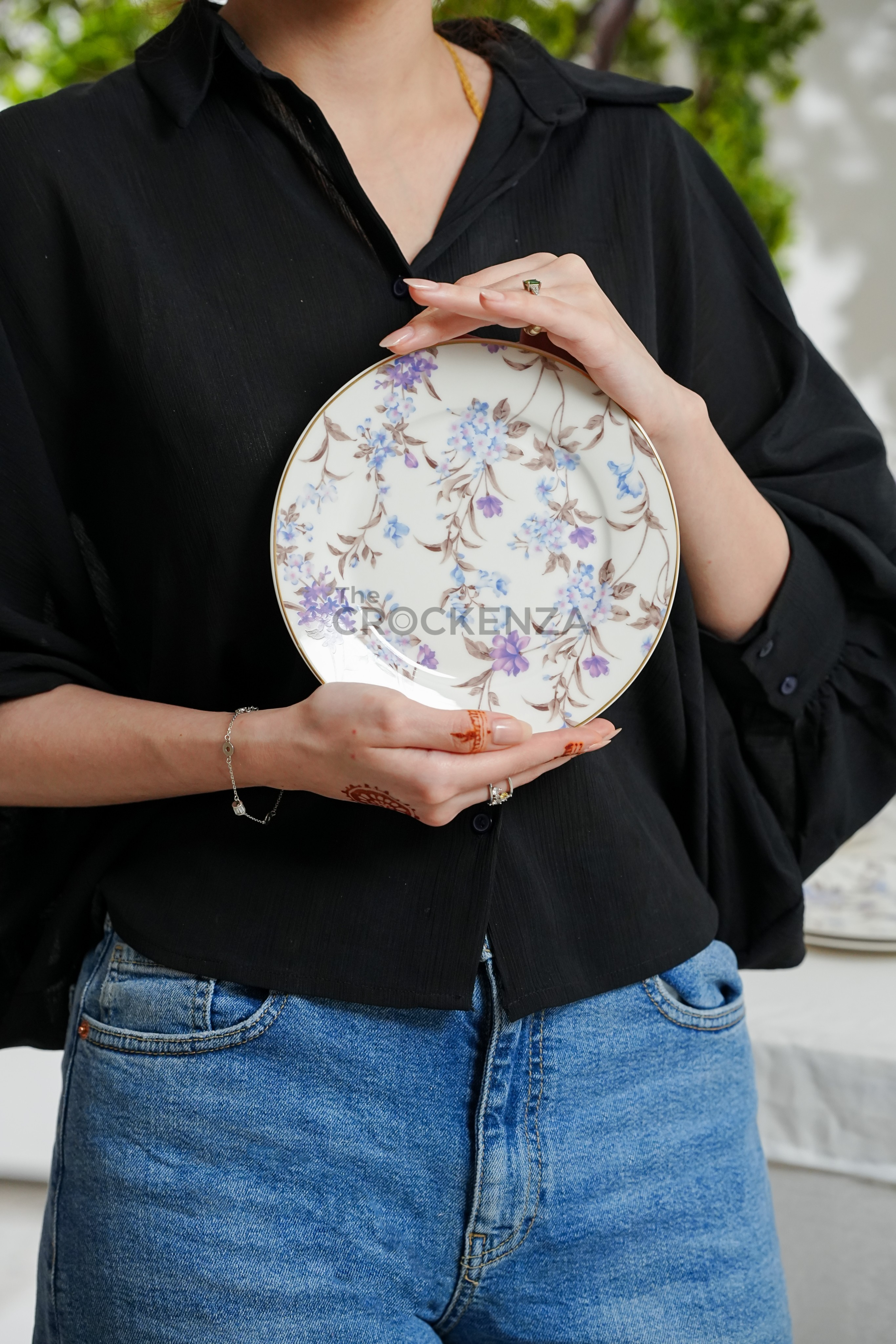 Johnson Bros Inspired Royal Floral Bone China Luxury Dinner Set | 65 & 89 Piece Gold-Gilded Collection