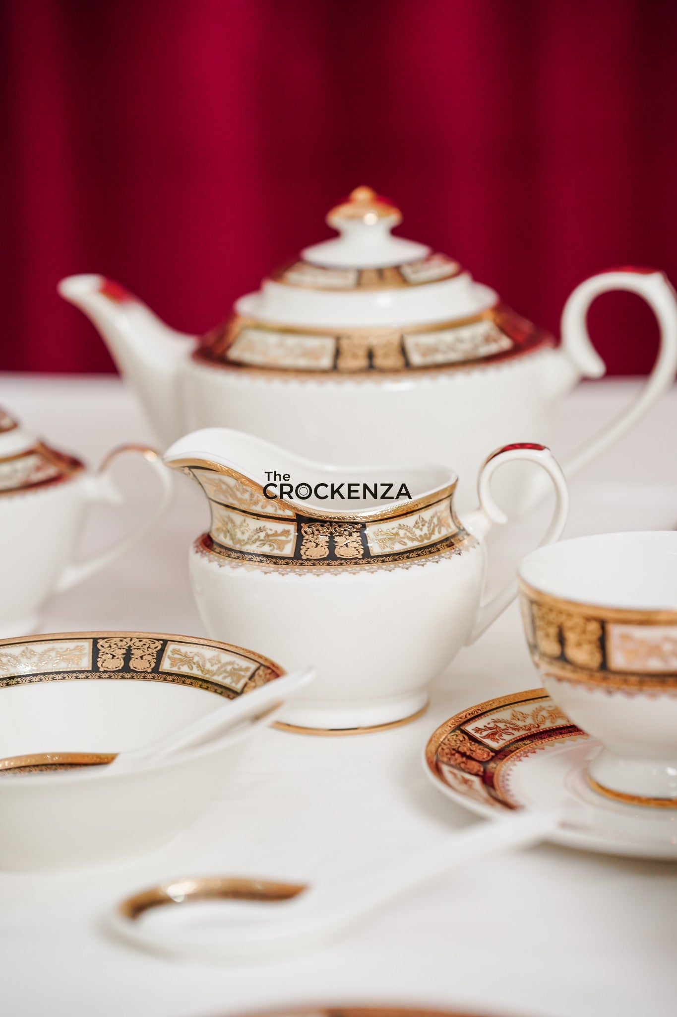 Yamasen Japan-Inspired Gold-plated Royal Dining Set | Available in 8 and 12 Person Serving