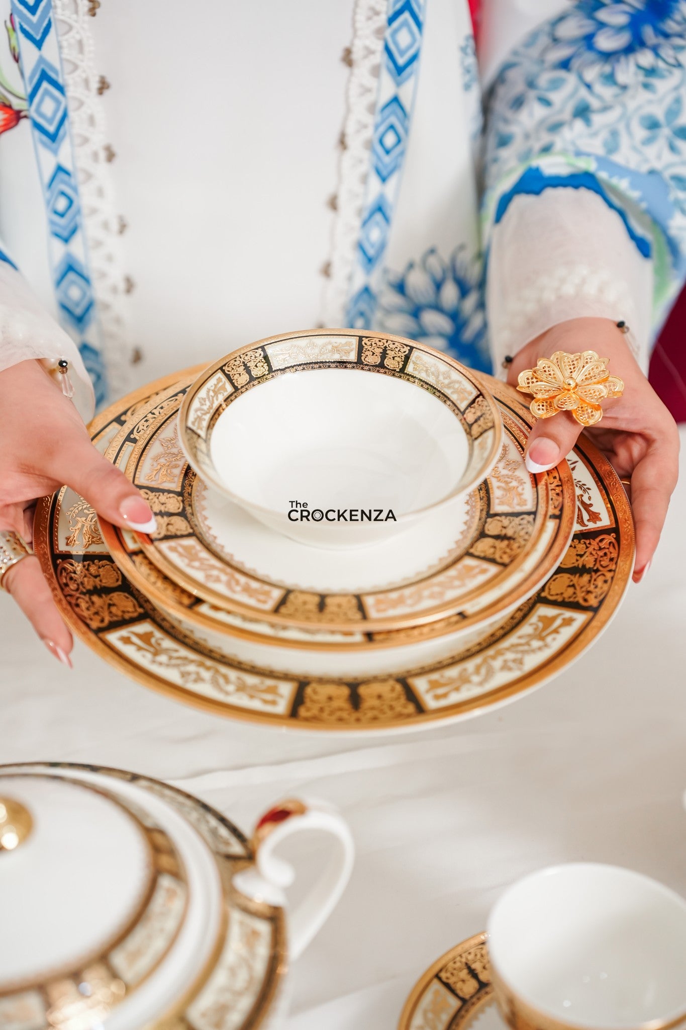 Yamasen Japan-Inspired Gold-plated Royal Dining Set | Available in 8 and 12 Person Serving