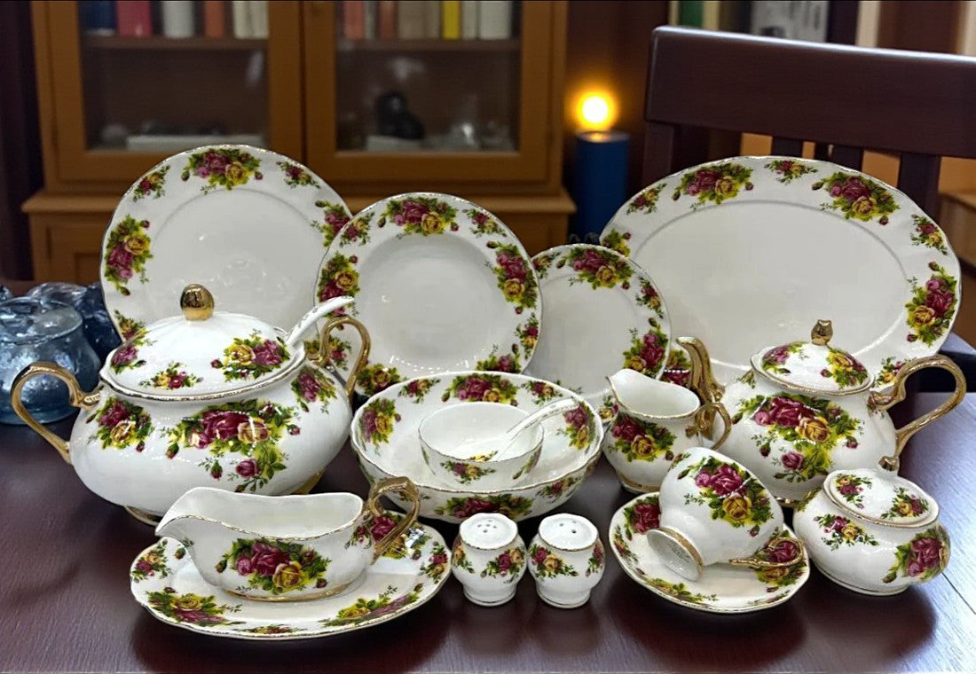 Vintage Royal Albert style 75 Pcs Dinner Set - 8 Person Serving