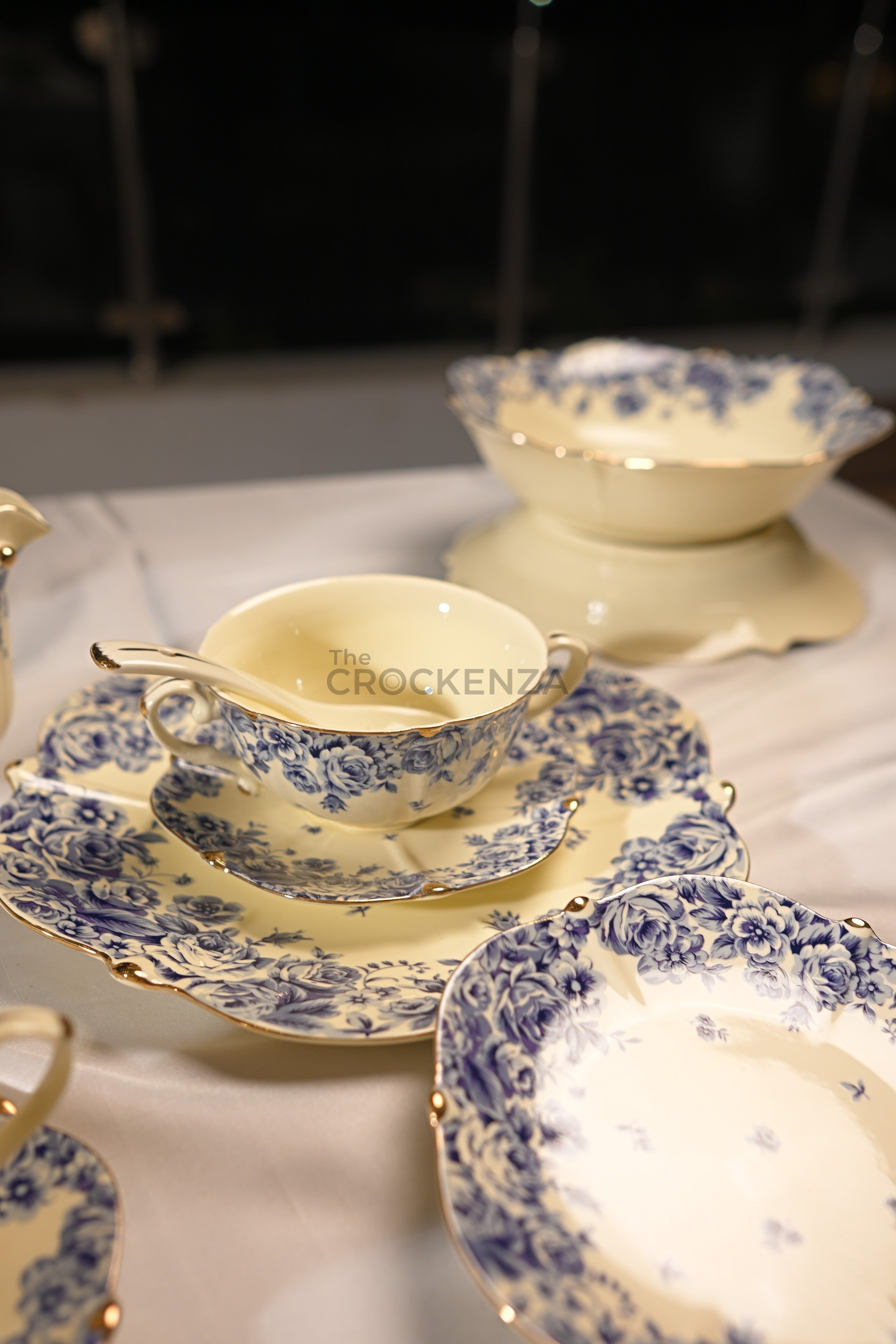 Imported Premium 75 Pcs Dinner Set for 8-persons Serving - Inspired by Royal Albert England