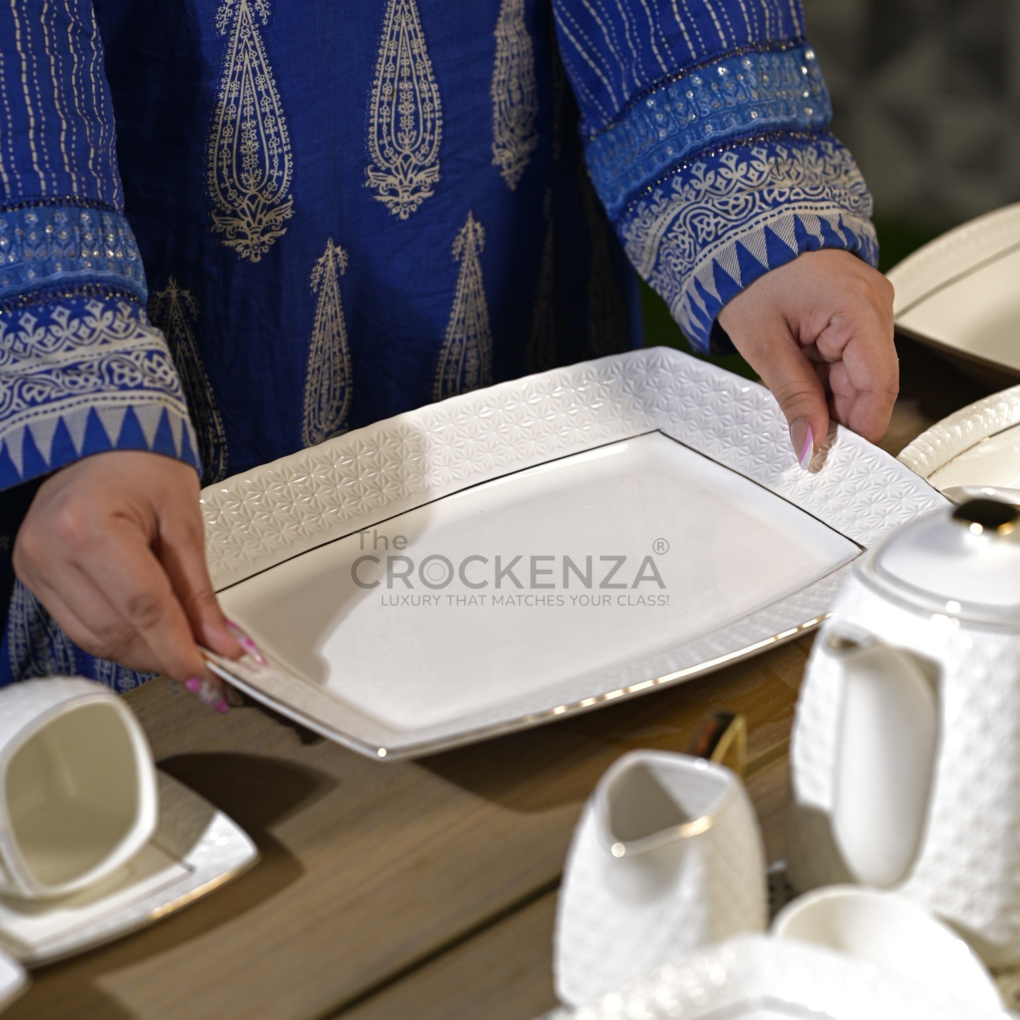 75-Piece Luxury Imperial Thailand inspired Porcelain Dinner Set – Ivory White Tableware with Gold Filigree Accent Handles