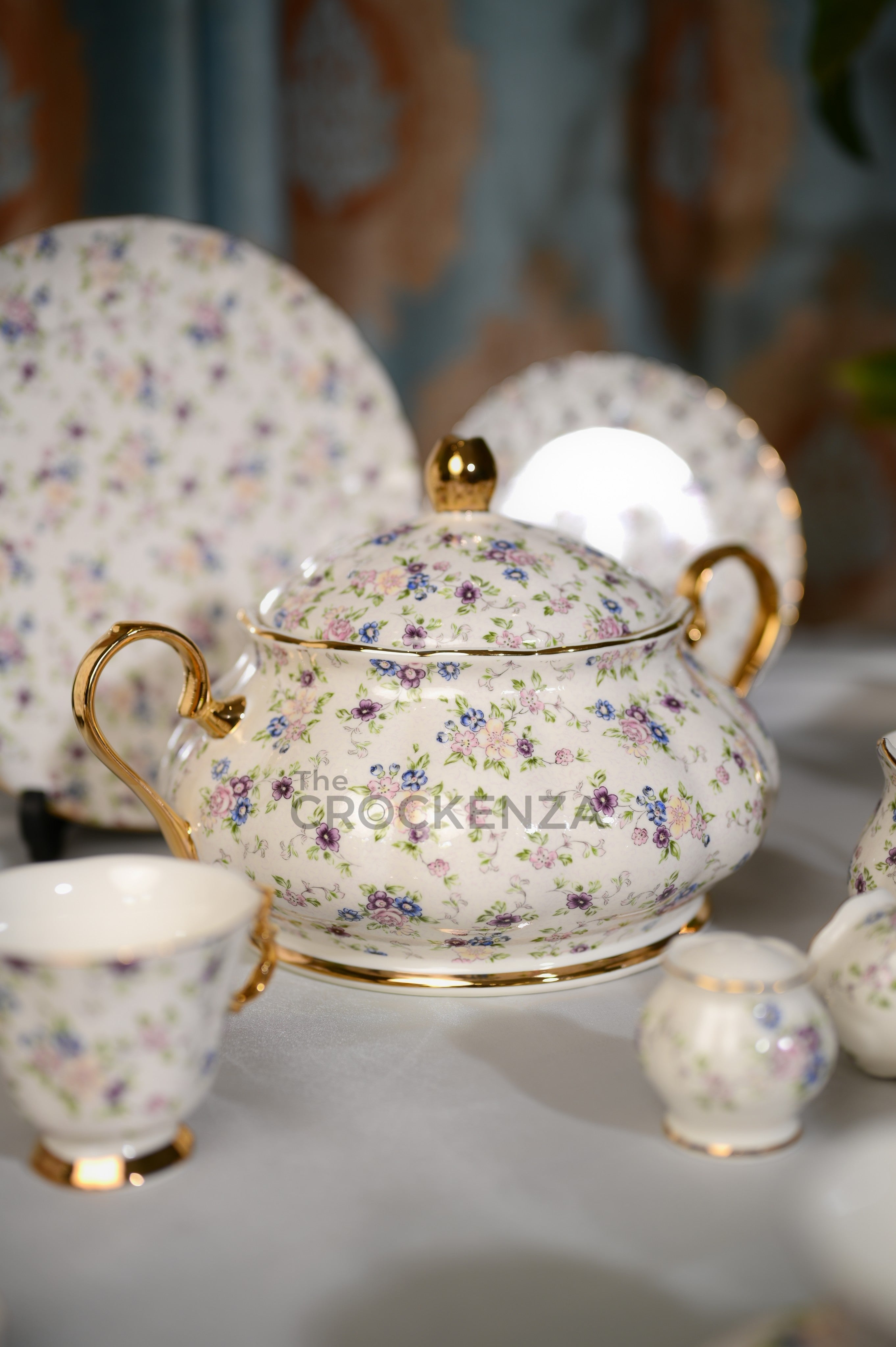 Imported Premium 75 Pcs Dinner Set for 8-persons Serving - Inspired by Royal Albert England