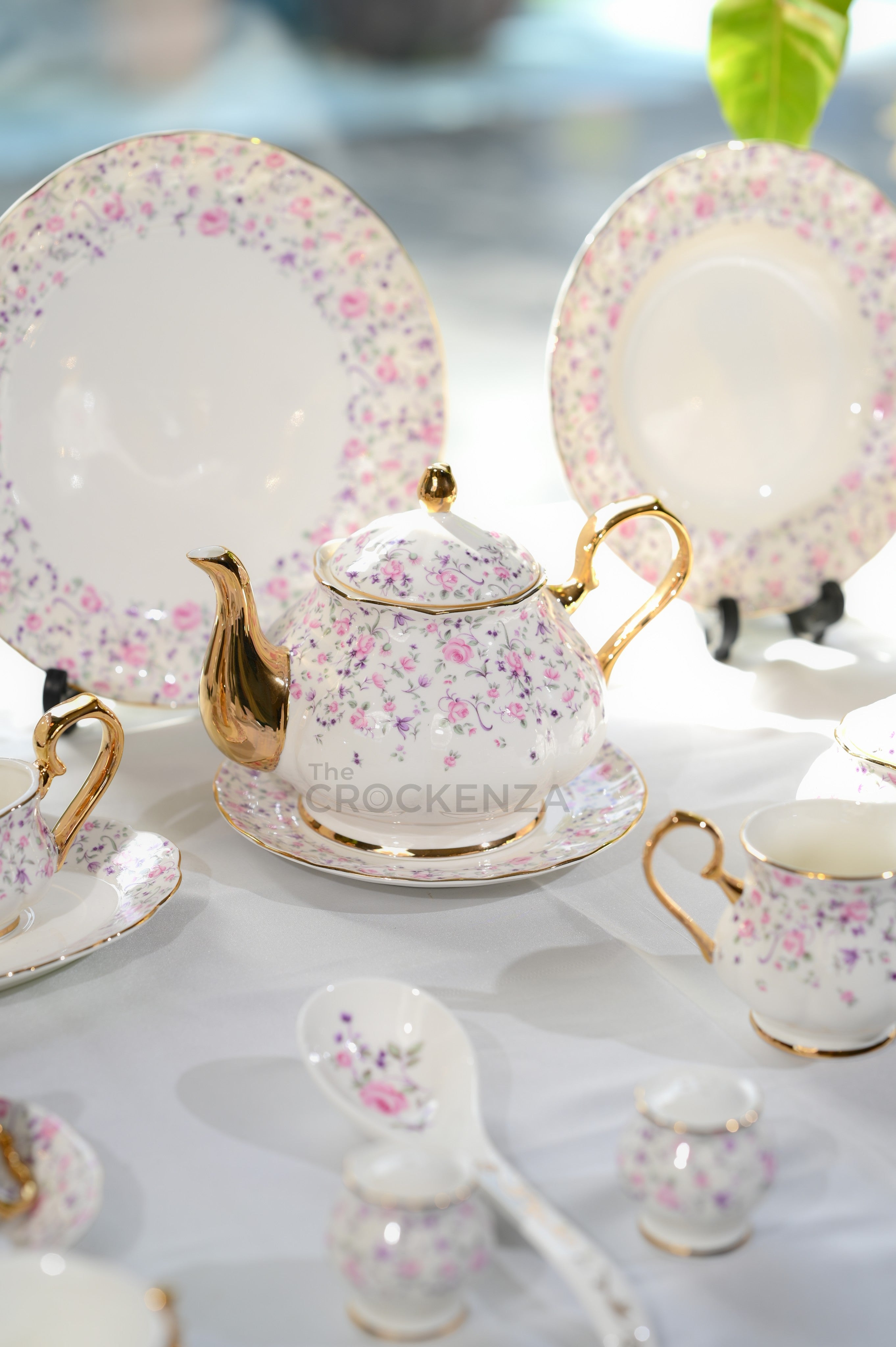 Imported Premium 75 Pcs Dinner Set for 8-persons Serving - Inspired by Royal Albert England