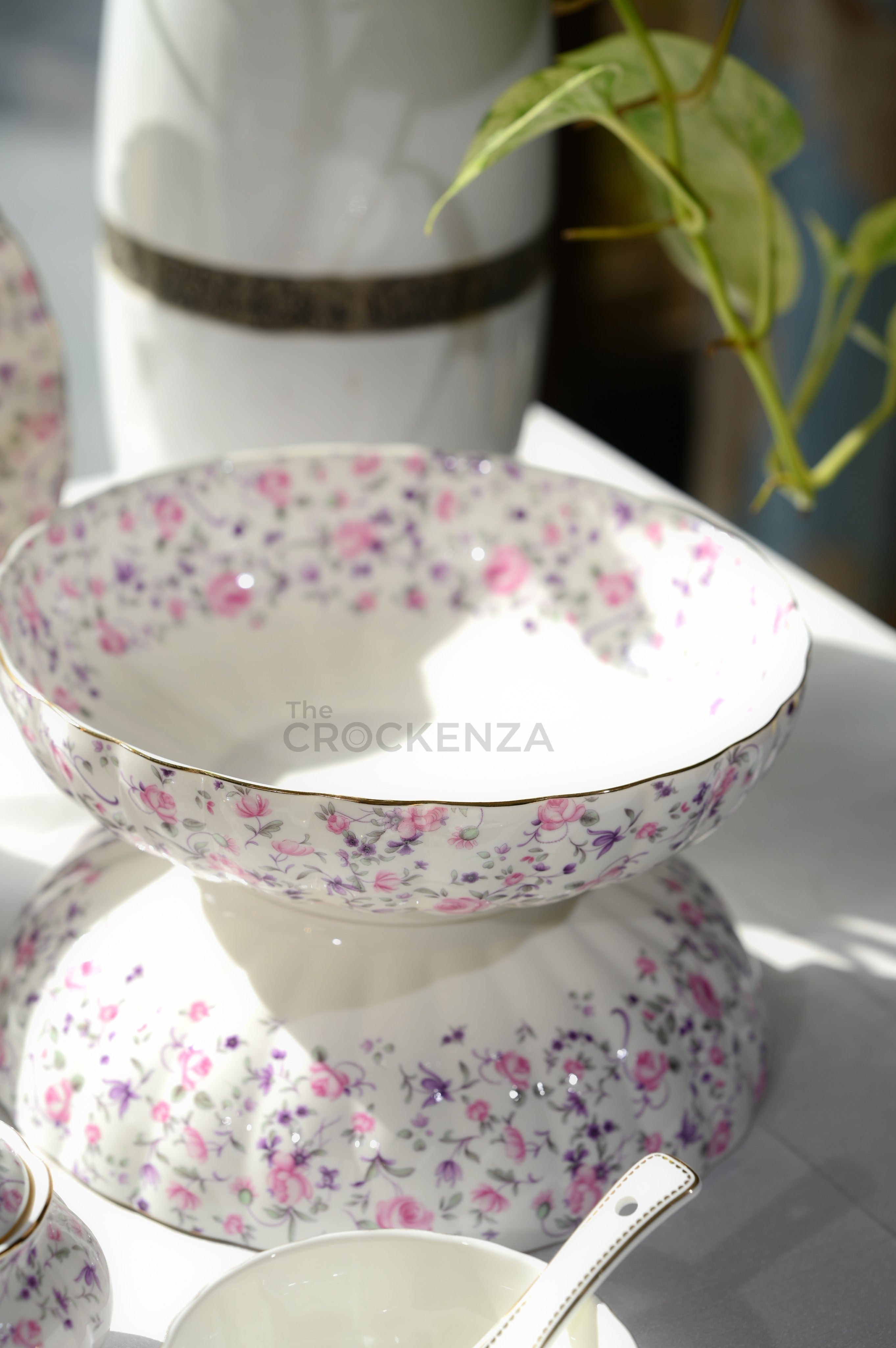Imported Premium 75 Pcs Dinner Set for 8-persons Serving - Inspired by Royal Albert England