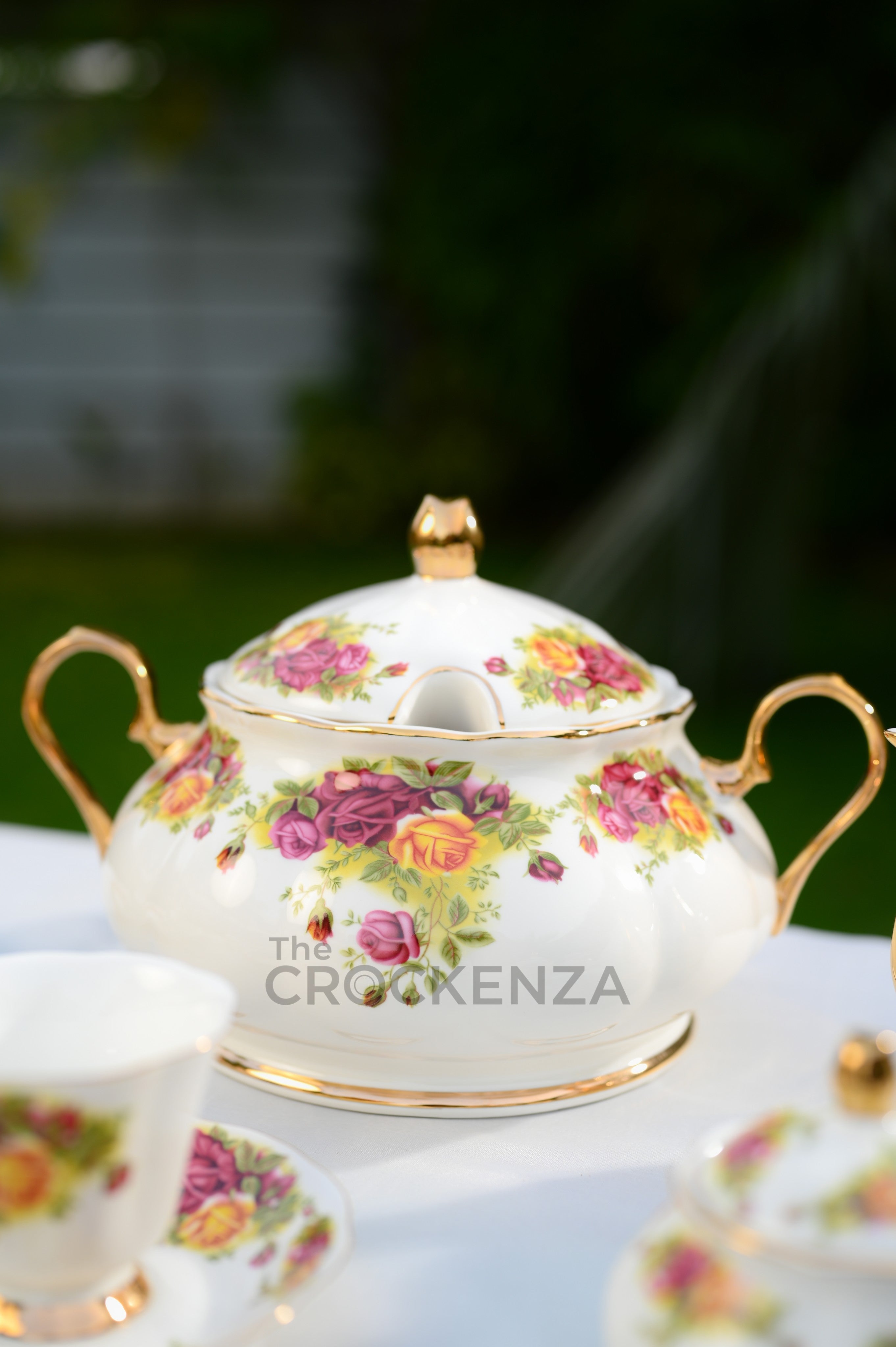 Vintage Royal Albert style 75 Pcs Dinner Set - 8 Person Serving