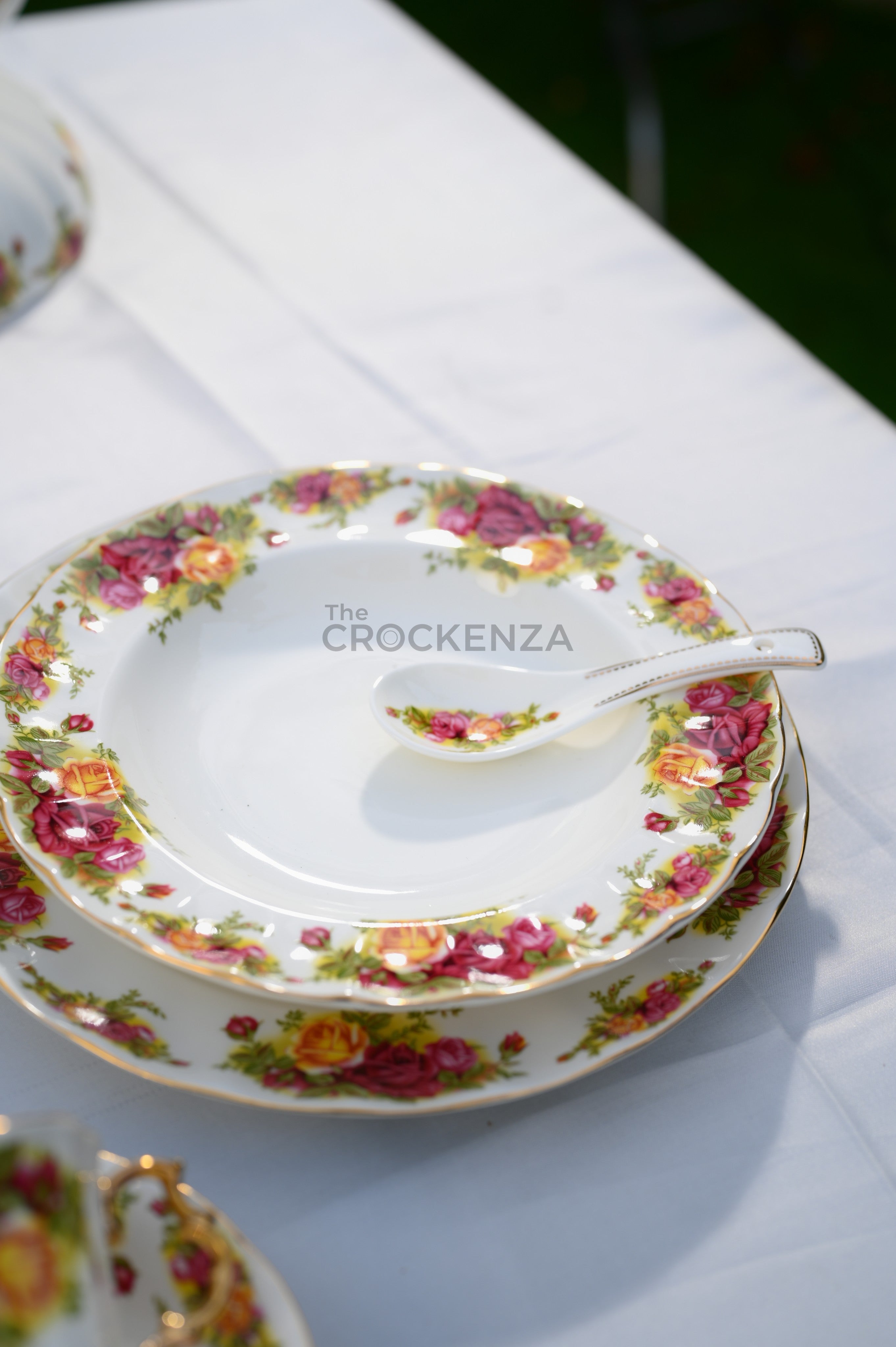 Vintage Royal Albert style 75 Pcs Dinner Set - 8 Person Serving