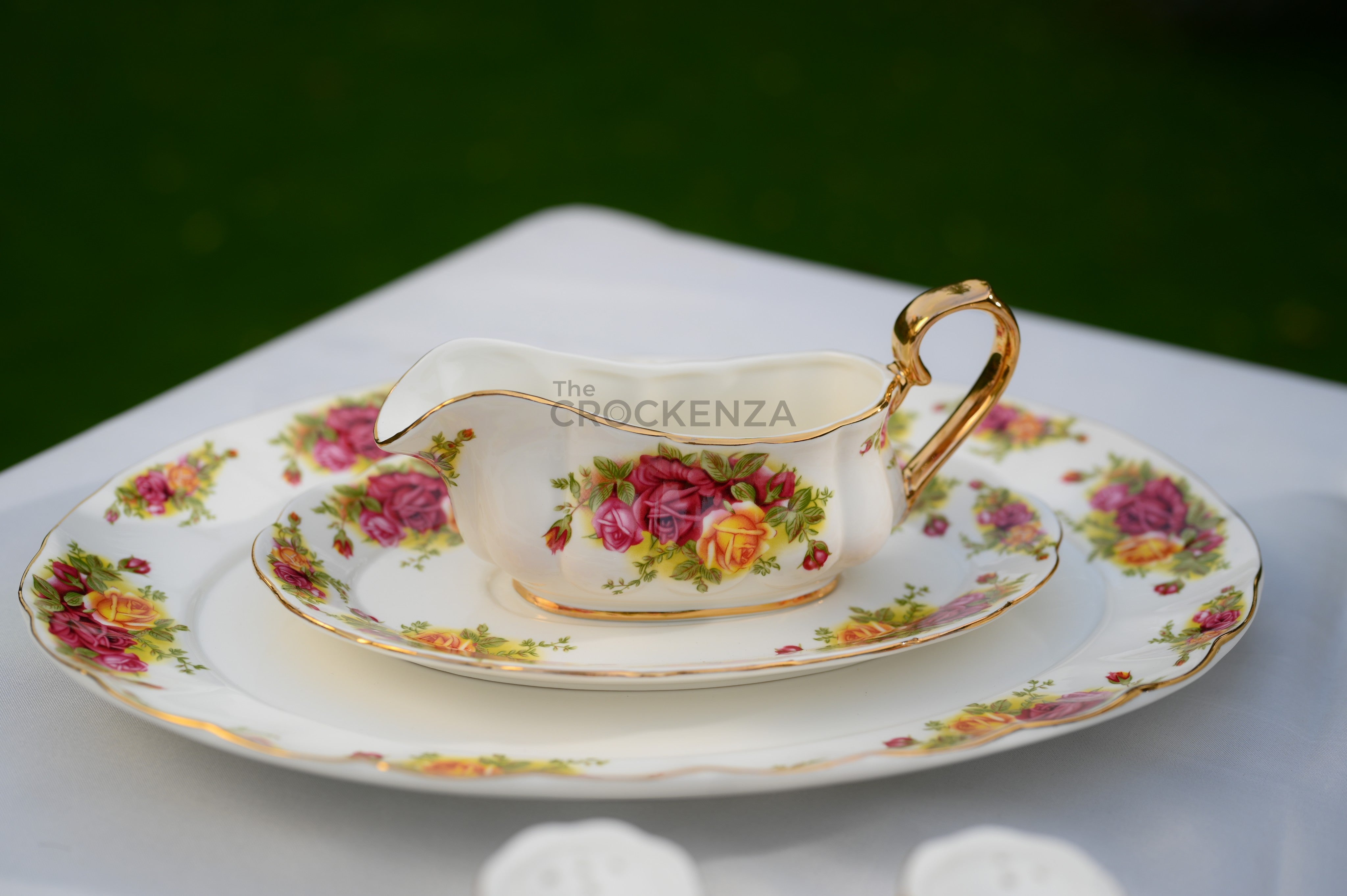 Vintage Royal Albert style 75 Pcs Dinner Set - 8 Person Serving
