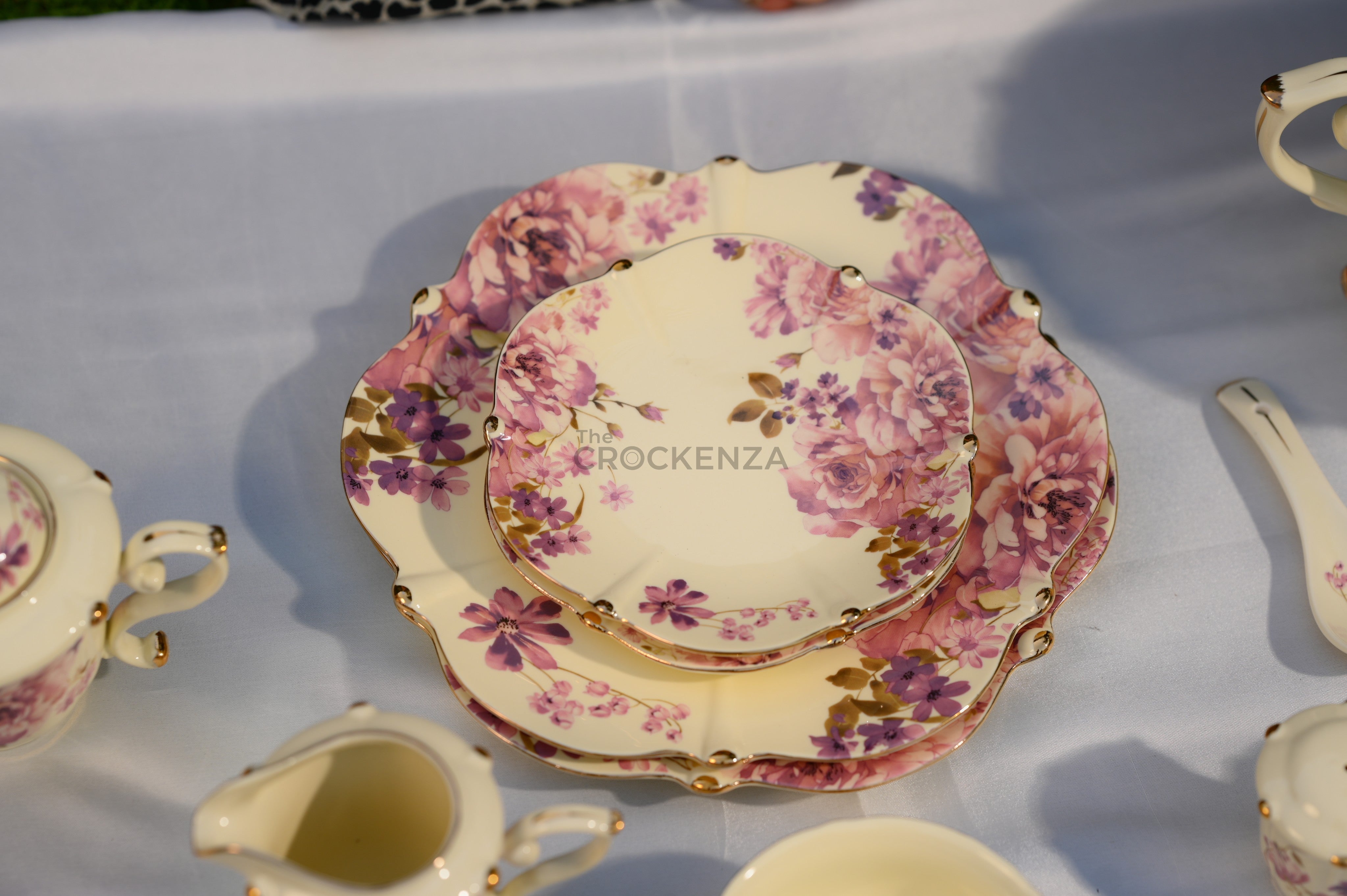 Imported Premium 75 Pcs Dinner Set for 8-persons Serving - Inspired by Royal Albert England