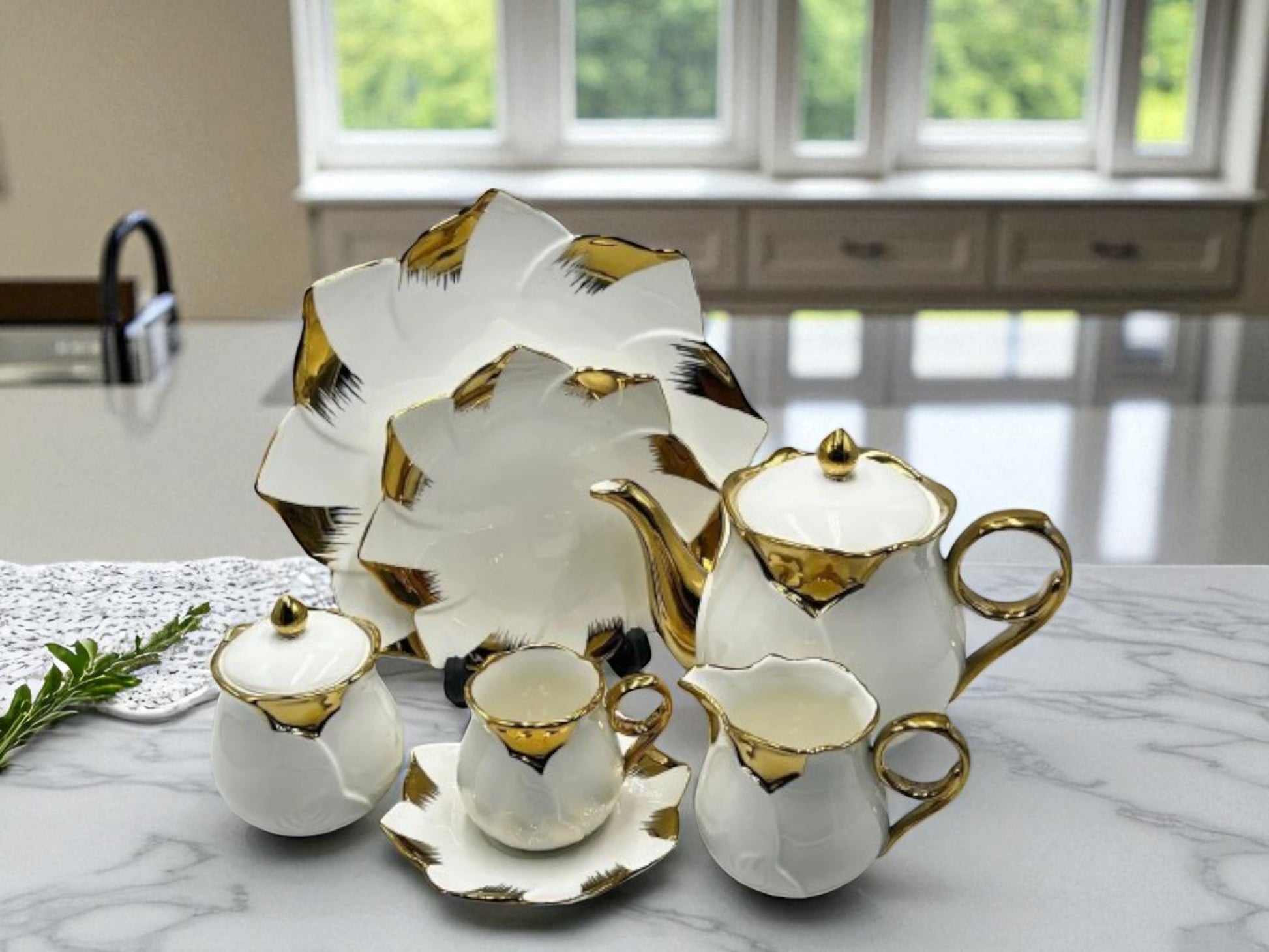 Luxury 24-Piece Tea Set – Perfect for Elegant Gatherings