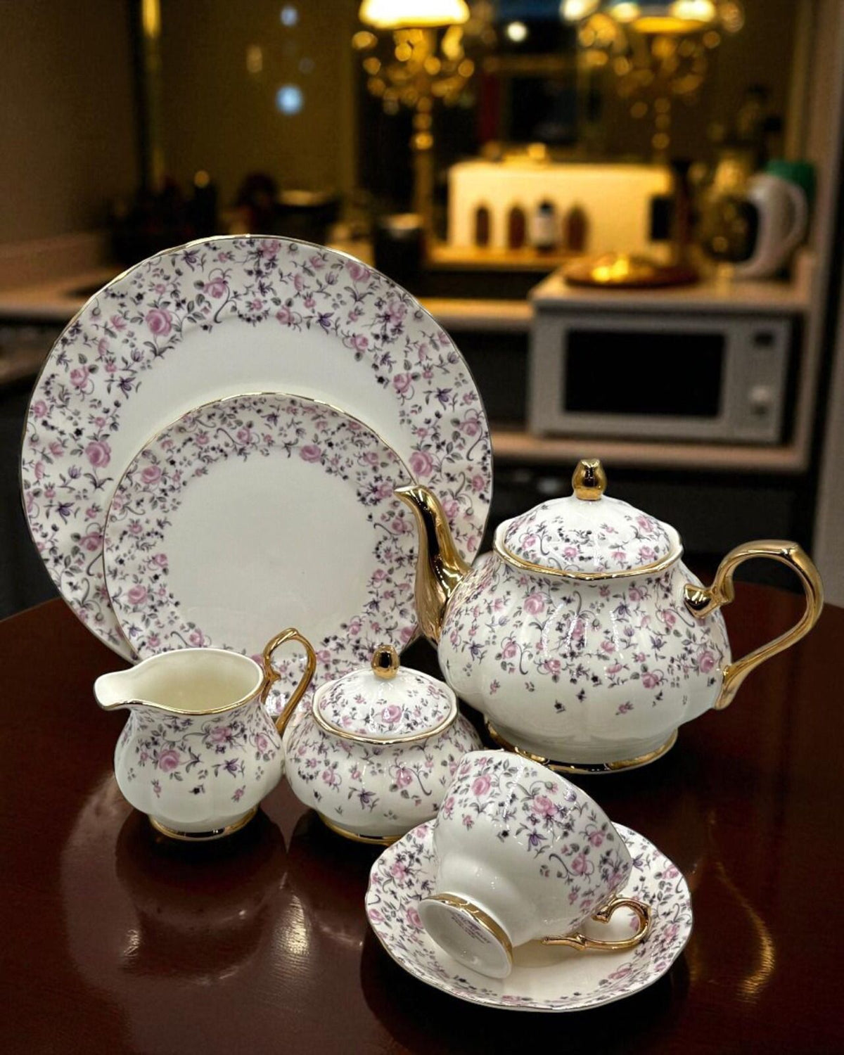 Royal Elegance Tea Set – Royal Albert Inspired- 24 (Pcs)