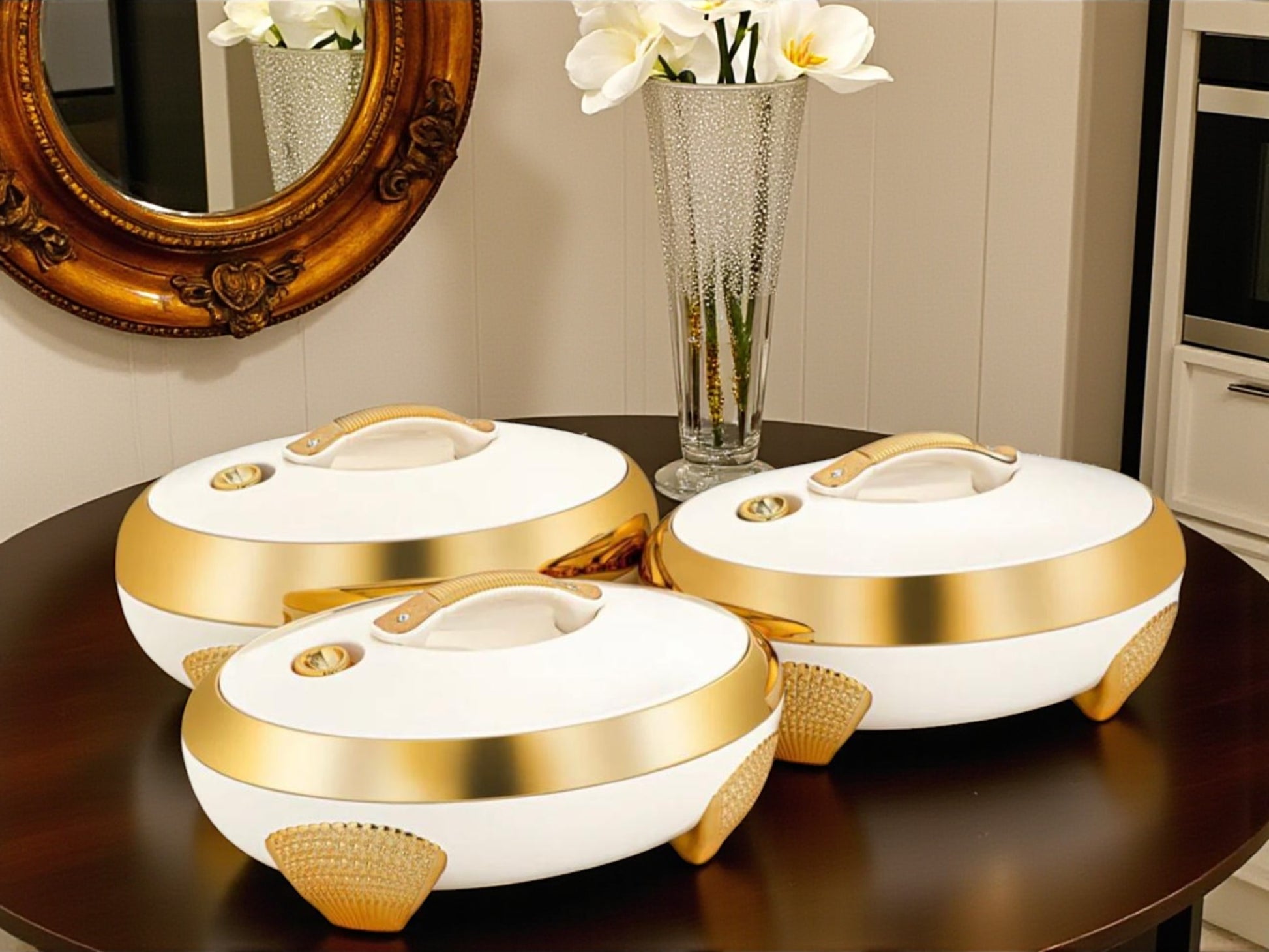 Imported Forever Gold Royal Oval-shapped Hot pots (White) | Maintain the warmth for hours | Available in three sizes