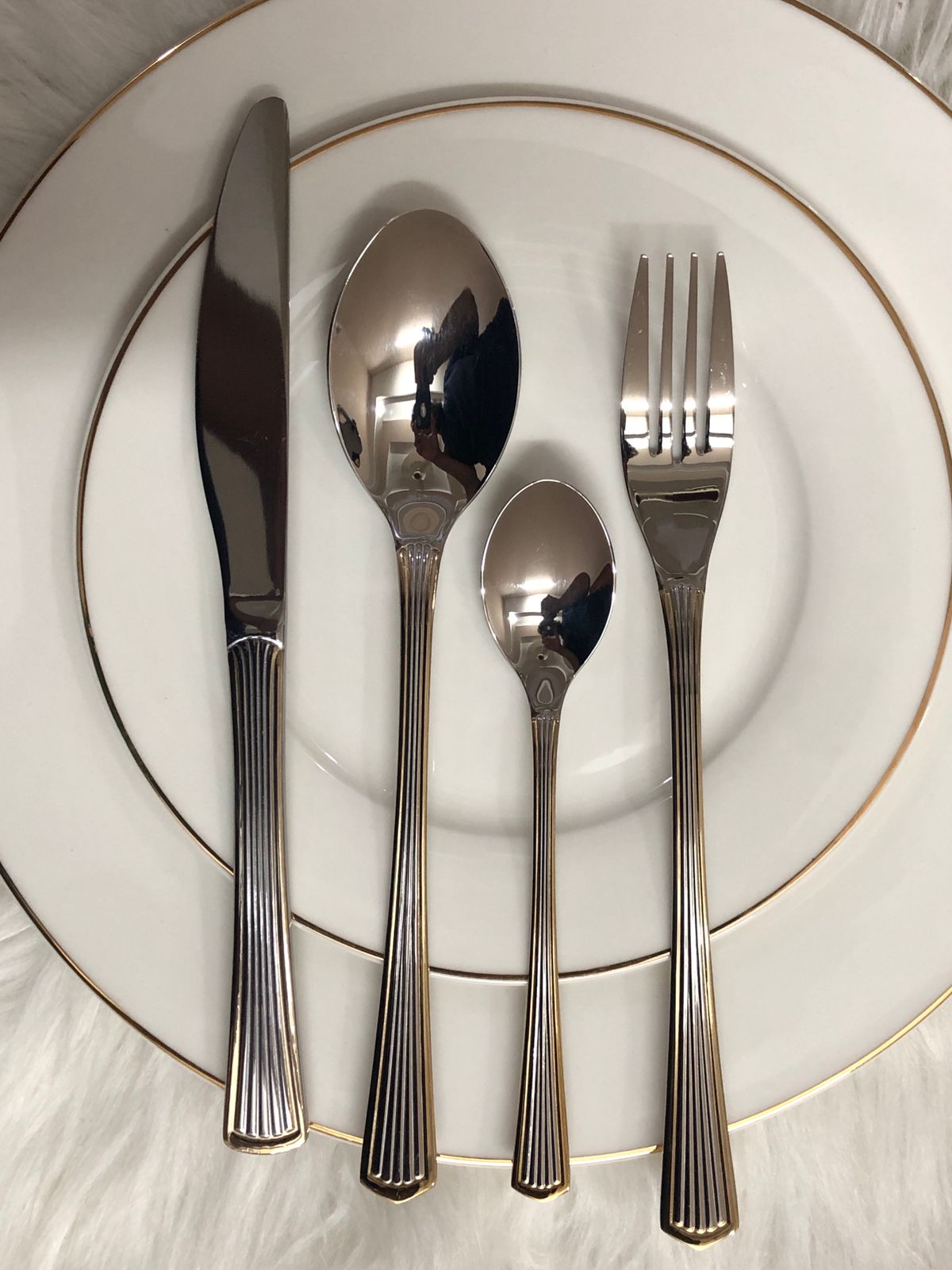 Royal Elegance 24 Pcs Imported Gold Cutlery Set - Serves 6 Persons (24Pcs)