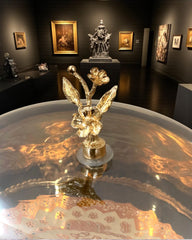 Luxury Metallic Cake Dish with Gold detailing - An elegant addition to your table