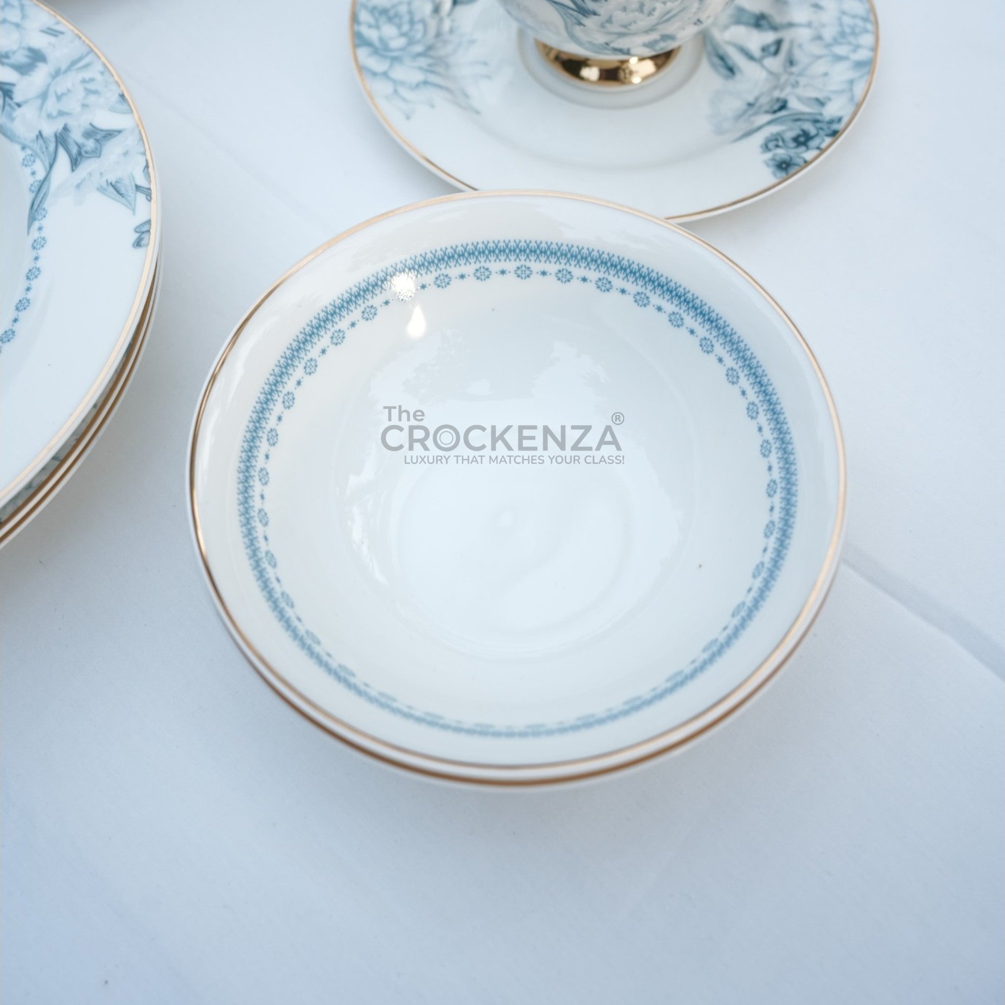 Johnson Bros Inspired Royal Floral Bone China Luxury Dinner Set | 65 & 89 Piece Gold-Gilded Collection